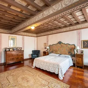 Ottocentesca Immersa Nel Bed & Breakfast Montecavolo